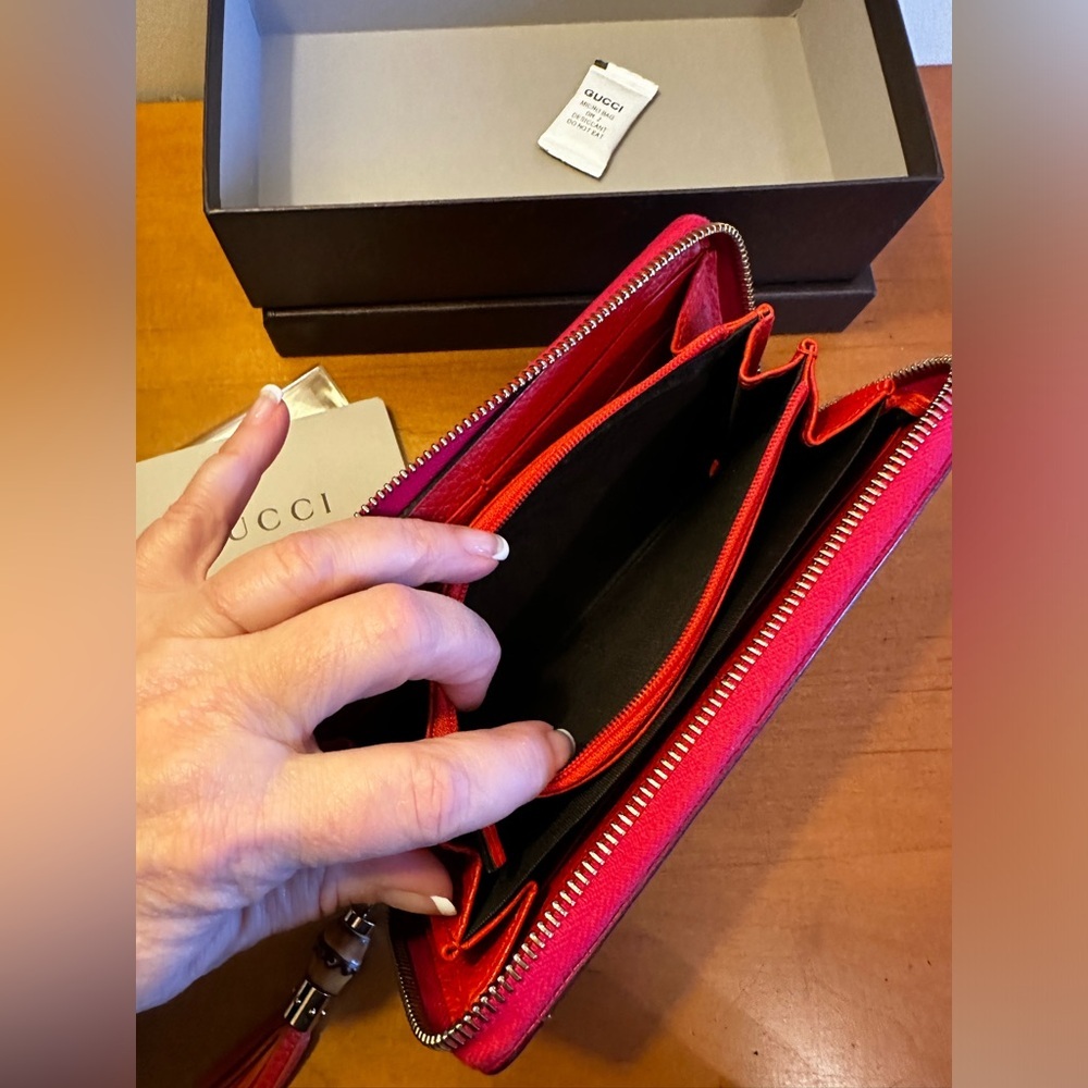 Gucci Orange/Pink Two-Tone Pebble Leather Zip Wallet w/ box. EUC. - Picture 13 of 14